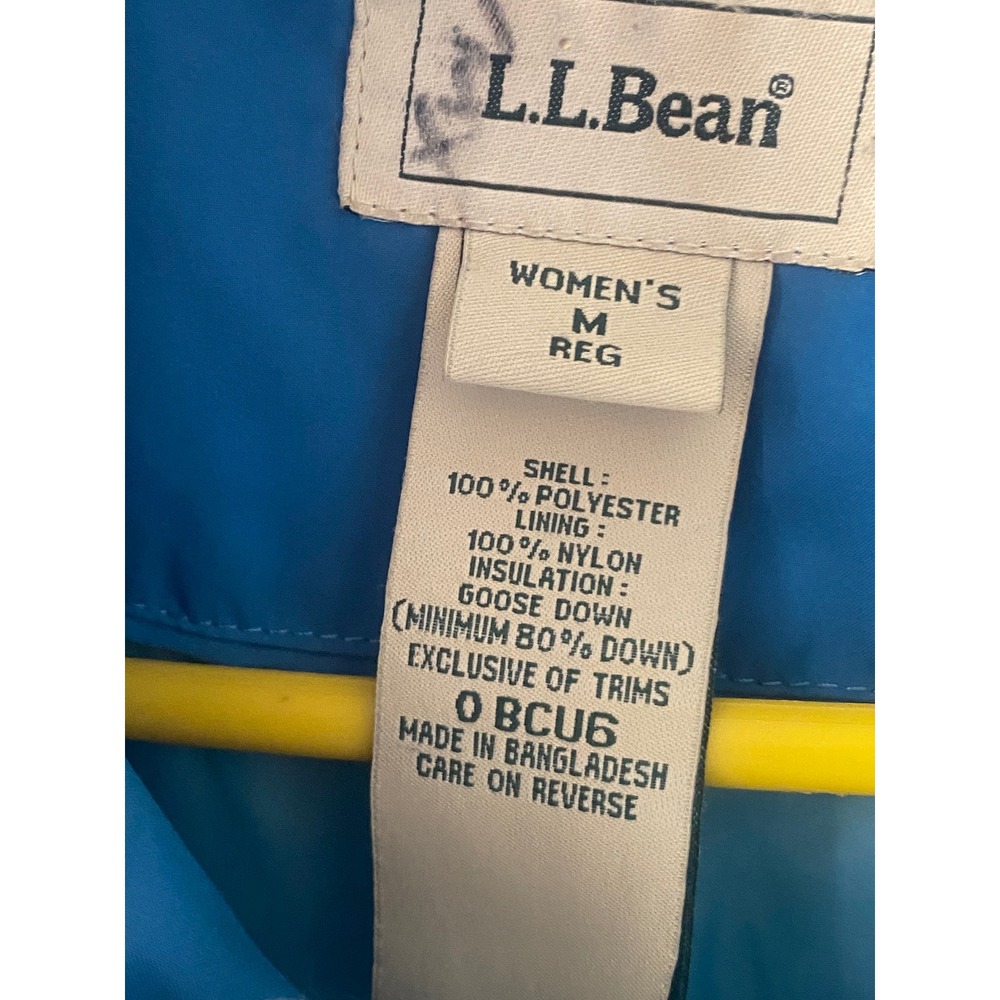 L.L. Bean Coat Womens Medium Goose Down Long Puffer Parka Jacket Lifestyle - Picture 4 of 7